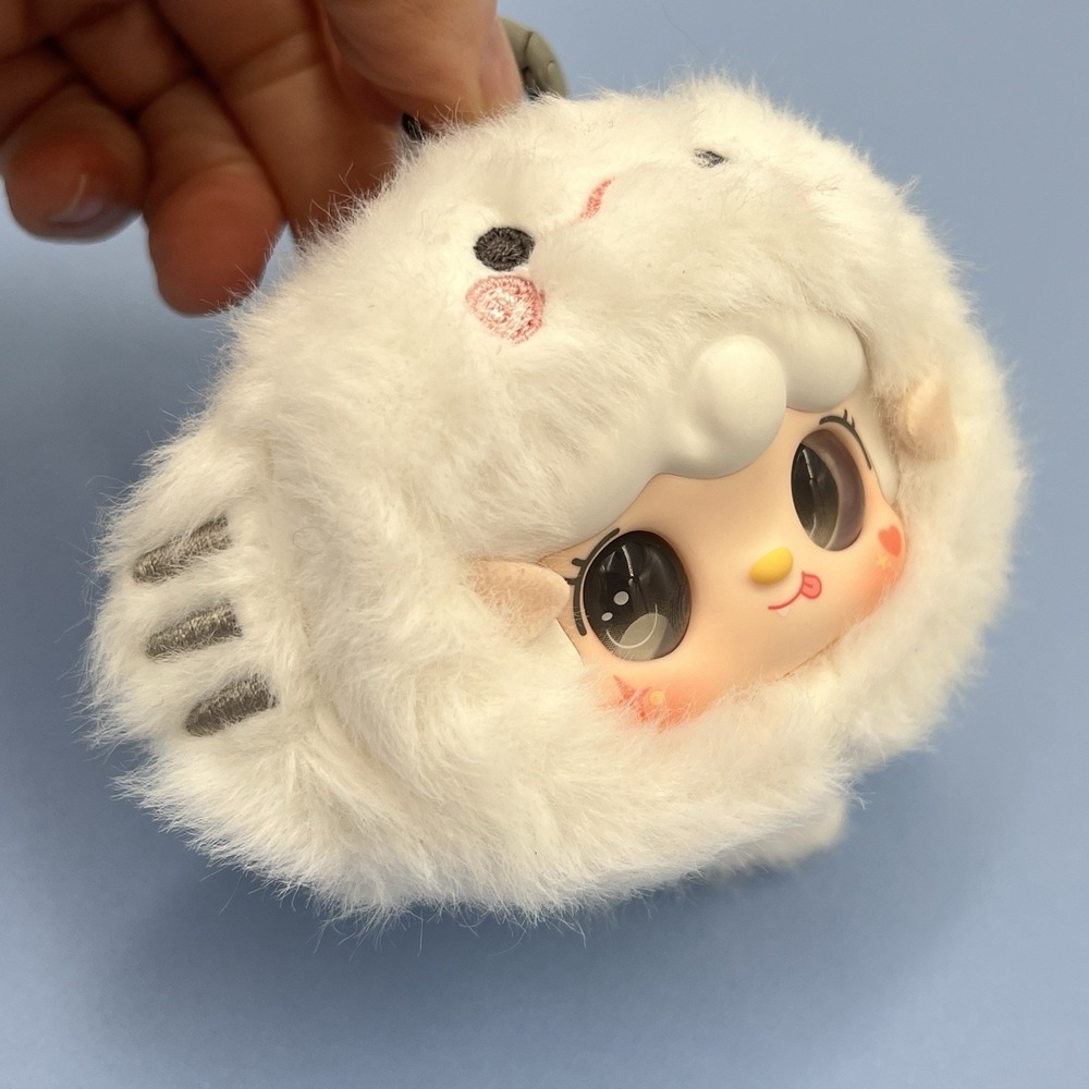Yooki Ocean Baby V6 Baby‎ Seal plush keychain - Picture 6 of 7